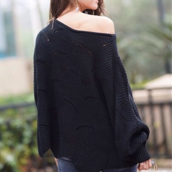 SAVANNA Knit Dolman Sleeve Sweater - black - Picture 3 of 3
